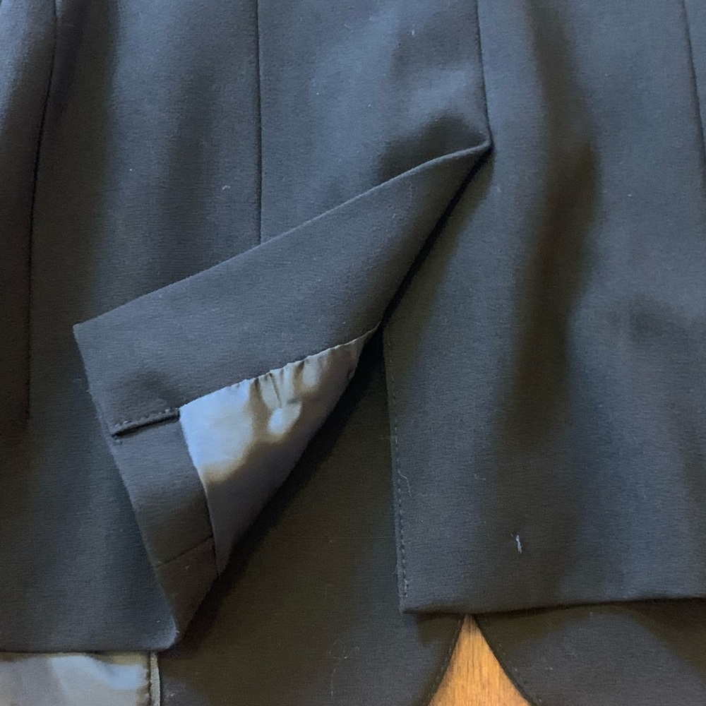 New York & Company size 12 black stretch black blazer 2 buttons pockets - Picture 9 of 9